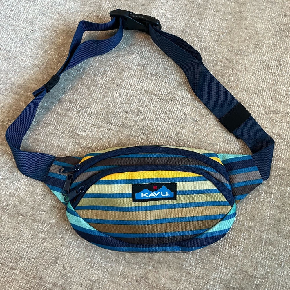 Kavu blue fanny pack